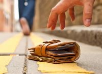 平安信用卡被银行要求上传发票怎么回事？
