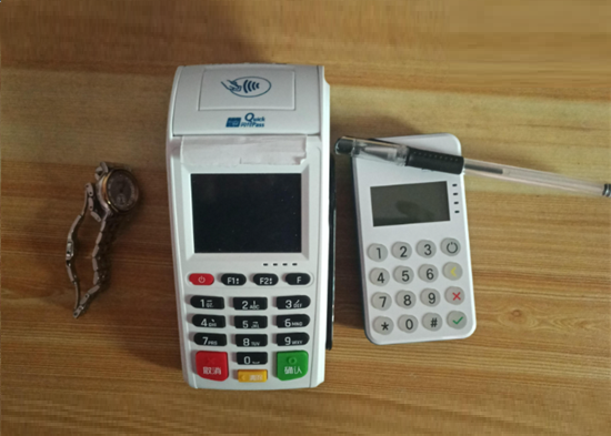 办理上门业务员的POS机真能成功批信用卡吗？
